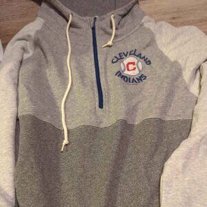 Homage mens XXL Cleveland Indians hoodie